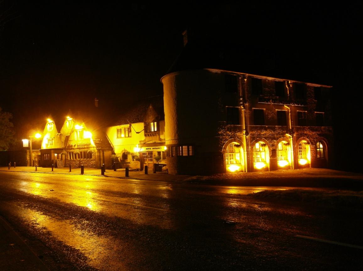 Avon Paranormal Team - The Bear of Rodborough Investigation